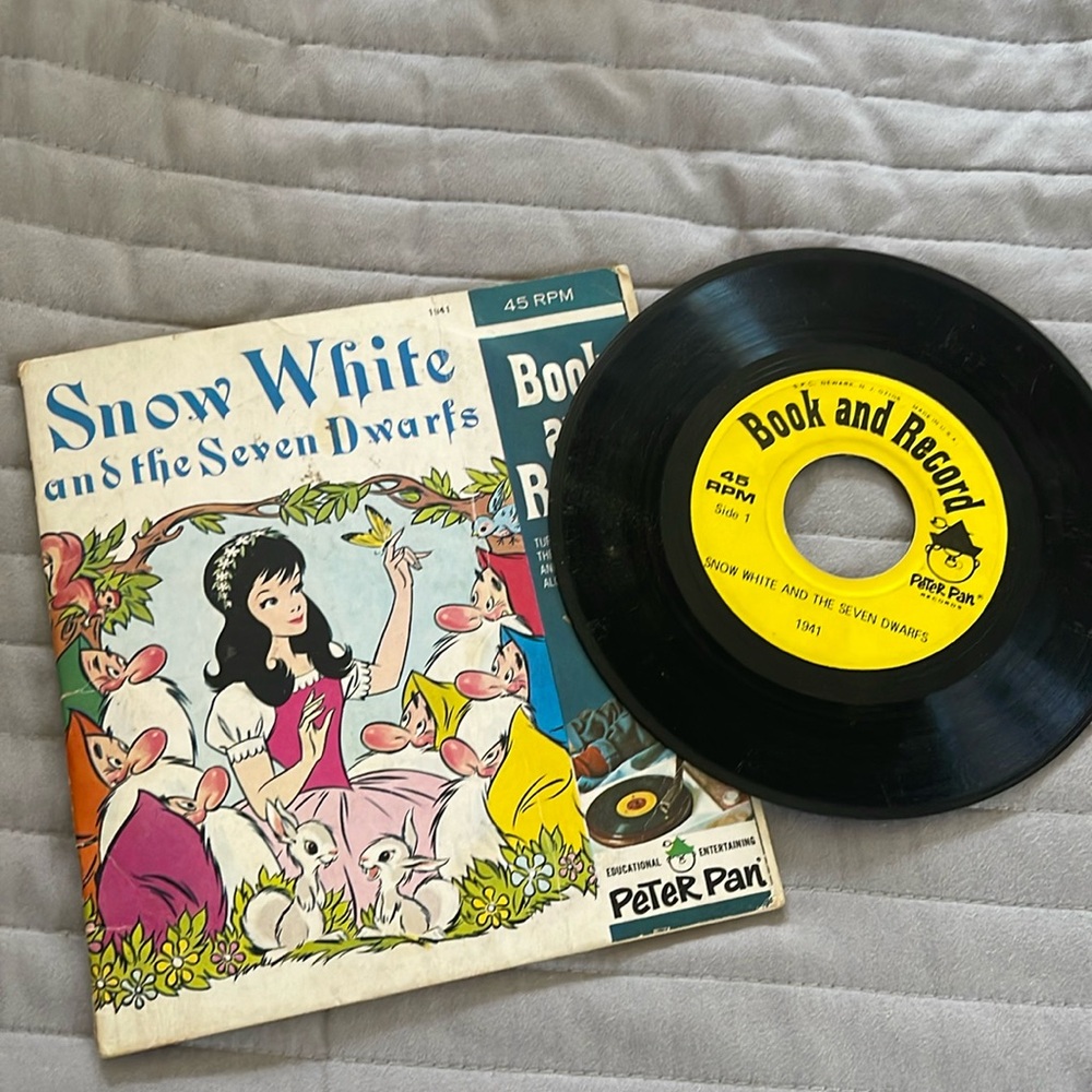 💿🎶Vintage 1960/70’s Snow White And The Seven Dwarfs Book And Record - Read Along